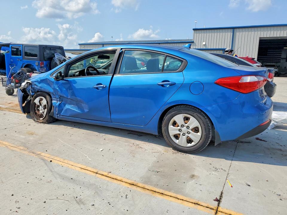 Photo 2 from auction – 2015 KIA FORTE with VIN KNAFX4A67F5325057