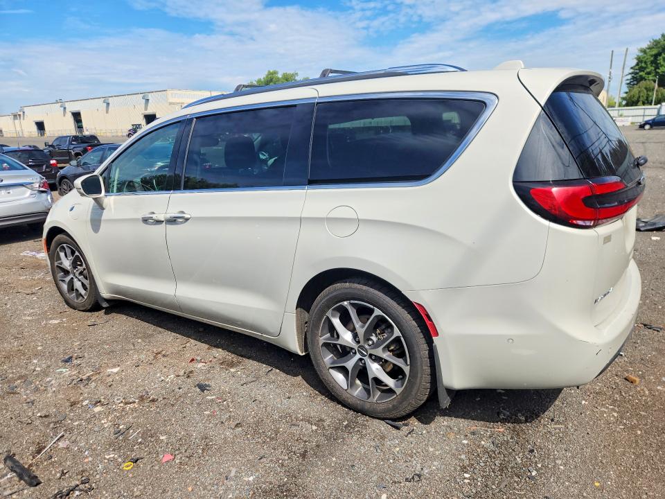 Photo 2 from auction – 2021 CHRYSLER PACIFICA with VIN 2C4RC1L74MR581060