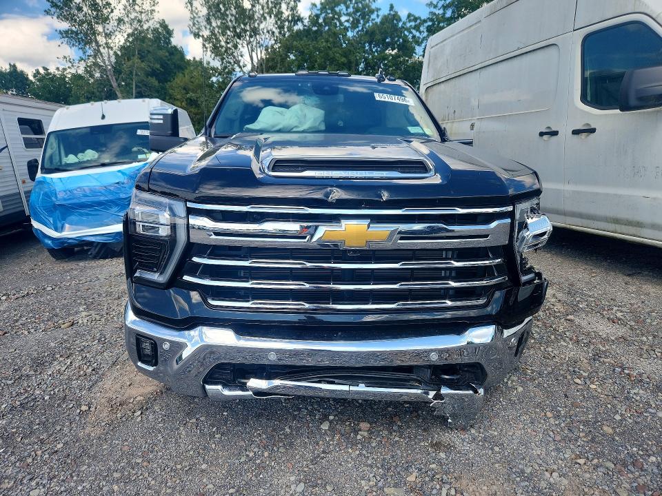 Photo 5 from auction – 2026 CHEVROLET SILVERADO with VIN 2GC4KUE76T1126851