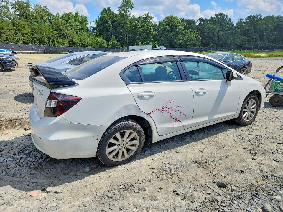 Photo 3 from auction – 2012 HONDA CIVIC with VIN 19XFB2F82CE387885