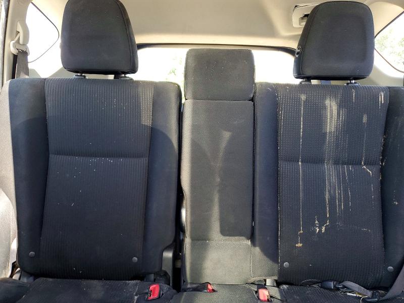 Photo 10 from auction – 2014 TOYOTA RAV4 with VIN JTMBFREV6EJ003549