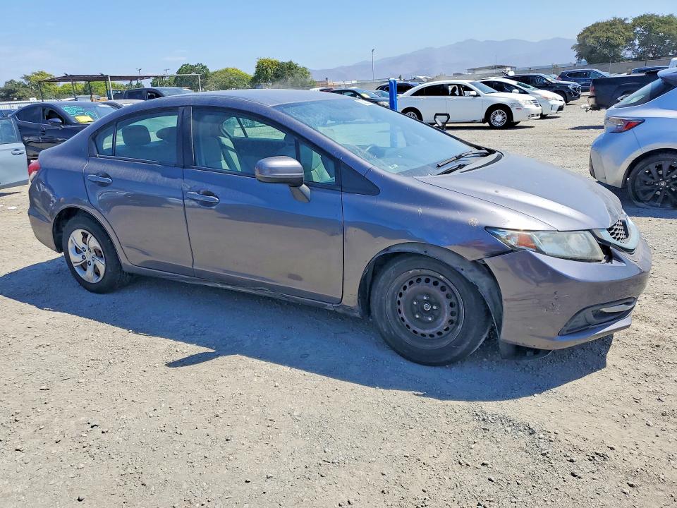Photo 4 from auction – 2015 HONDA CIVIC with VIN 19XFB2F51FE273113