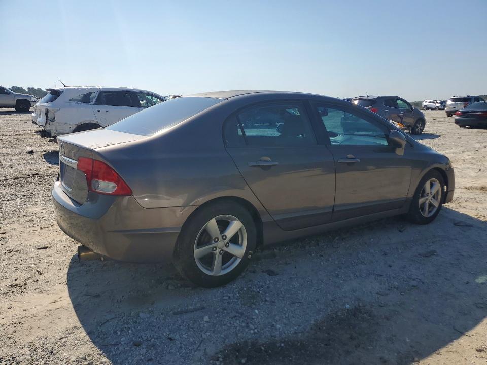 Photo 3 from auction – 2010 HONDA CIVIC with VIN 2HGFA1F58AH575011