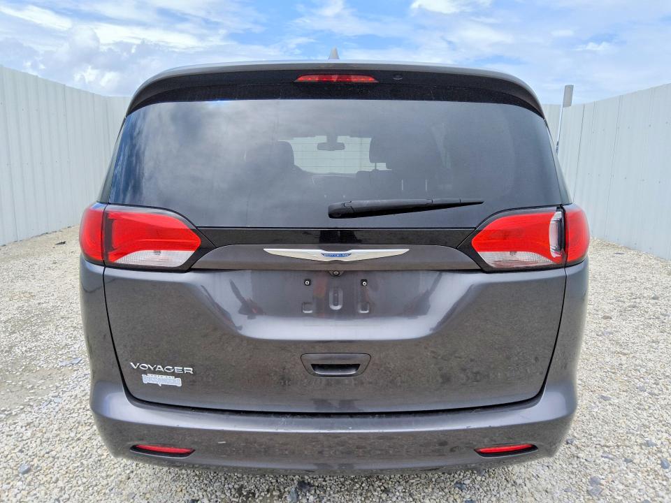 Photo 6 from auction – 2020 CHRYSLER VOYAGER with VIN 2C4RC1CG6LR237471