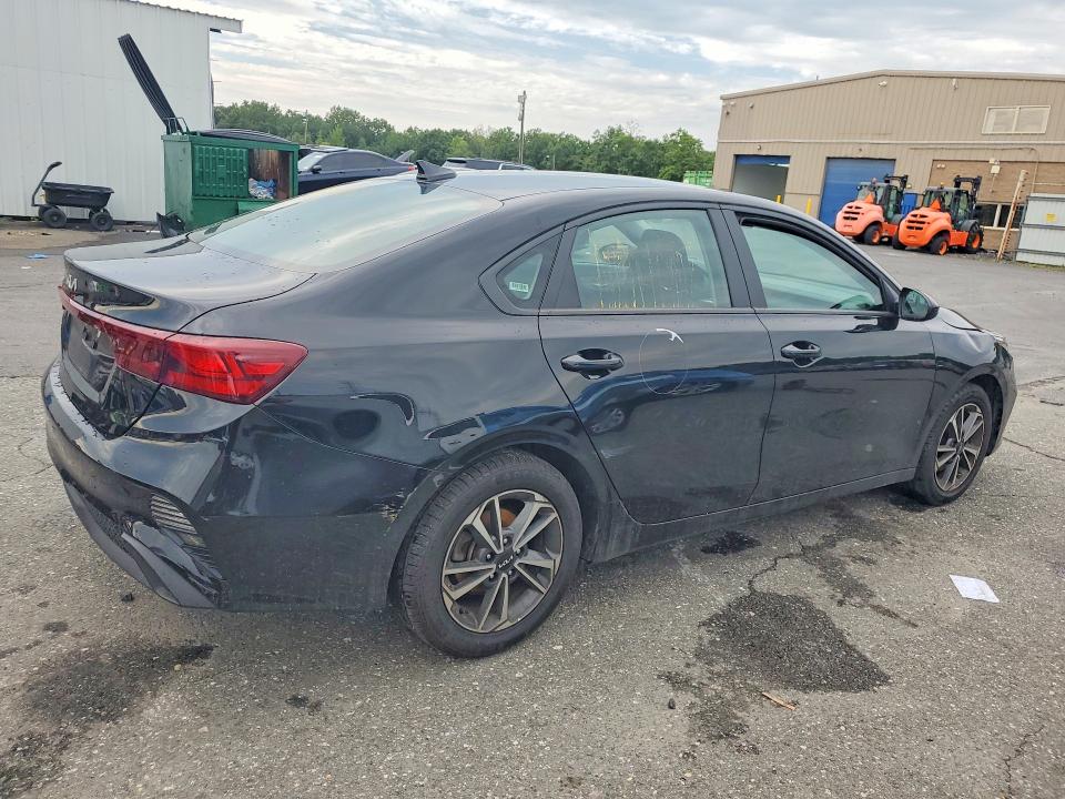 Photo 3 from auction – 2024 KIA FORTE with VIN 3KPF24AD0RE761399
