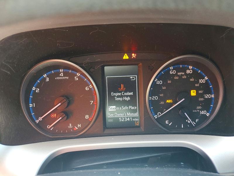 Photo 9 from auction – 2017 TOYOTA RAV4 with VIN JTMZFREV9HJ719851