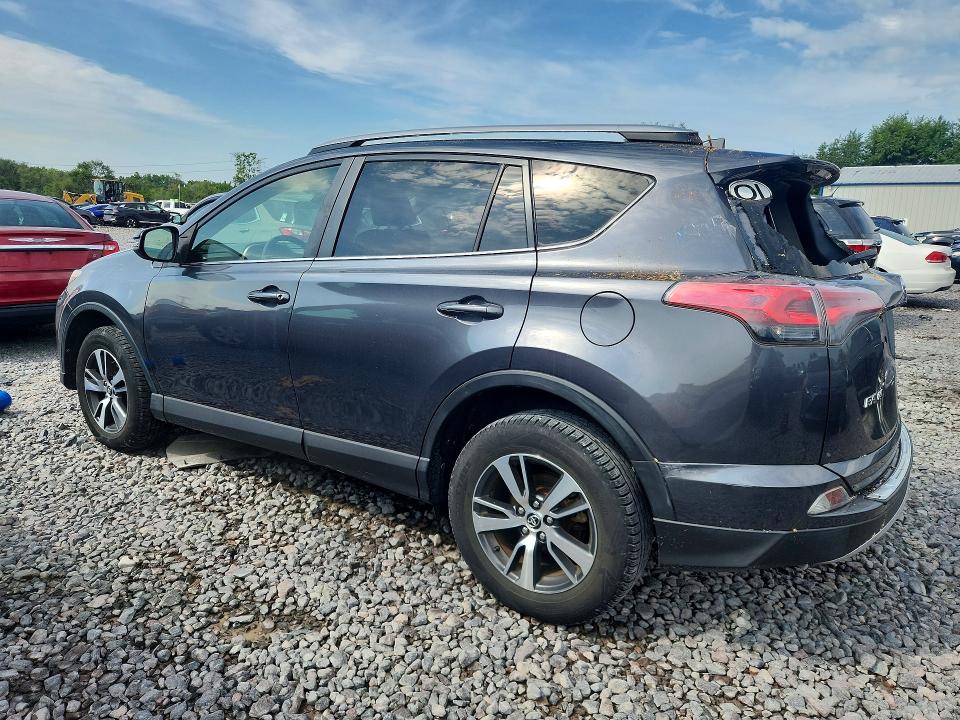Photo 2 from auction – 2018 TOYOTA RAV4 with VIN JTMRFREV8JD222309