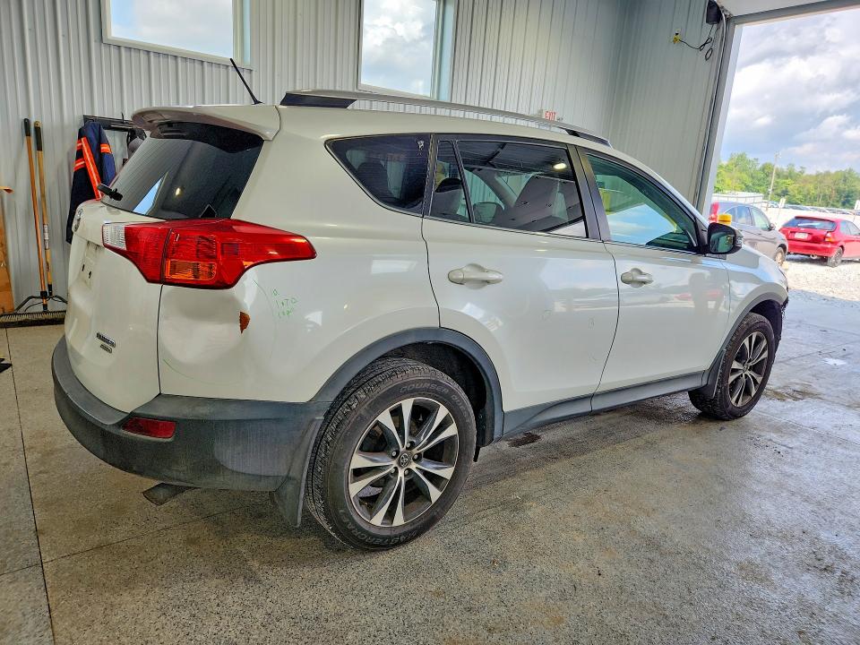 Фото 3 с аукциона – 2015 TOYOTA RAV4 с VIN 2T3DFREV7FW348228