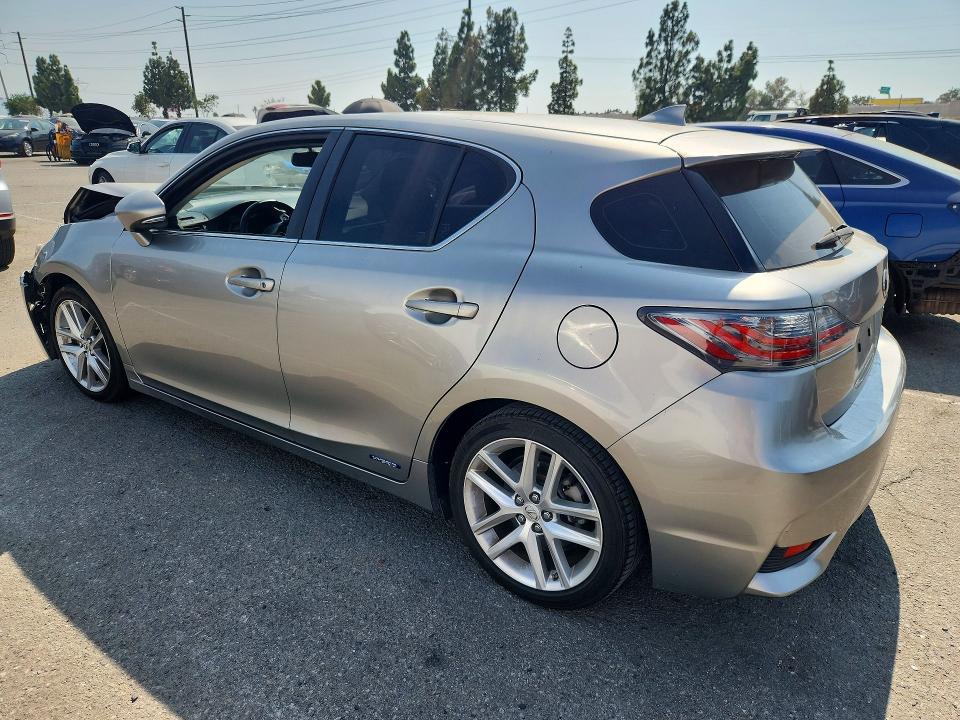 Foto 2 de la subasta – 2017 LEXUS CT con VIN JTHKD5BH8H2286739