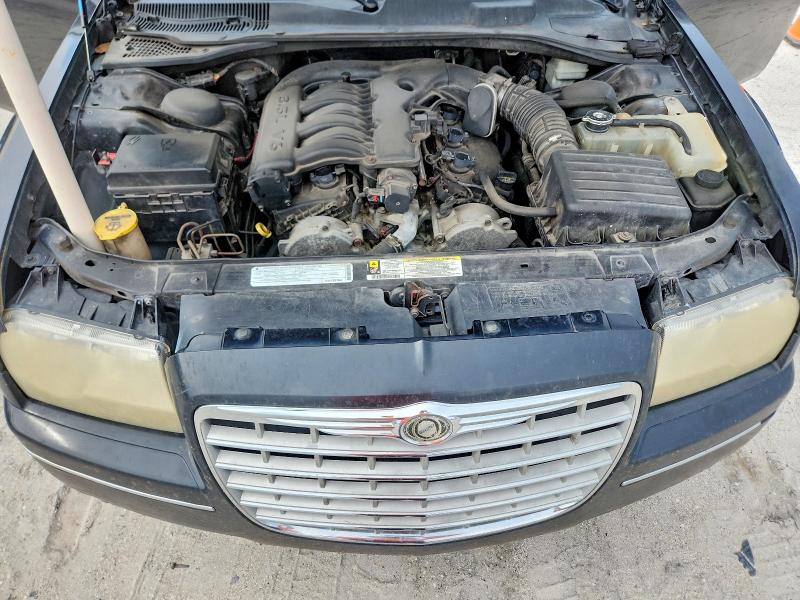 Фото 11 с аукциона – 2009 CHRYSLER 300 с VIN 2C3KA53V09H605062