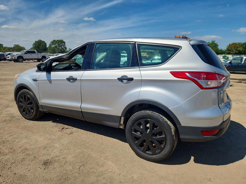 Photo 2 from auction – 2016 FORD ESCAPE with VIN 1FMCU0F77GUC21244