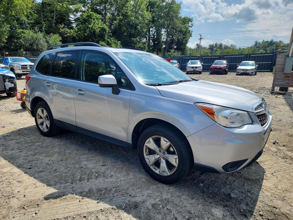 Photo 4 from auction – 2016 SUBARU FORESTER with VIN JF2SJADC9GH493190