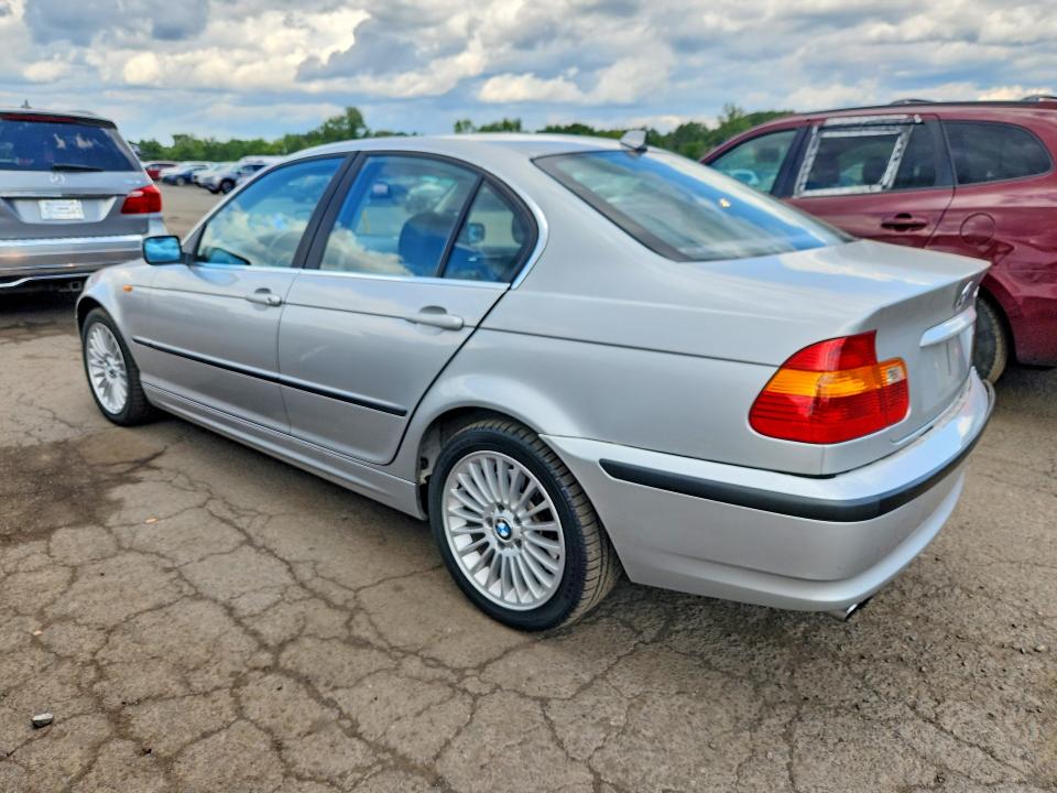 Photo 2 from auction – 2004 BMW 330 with VIN WBAEW53404PN36277