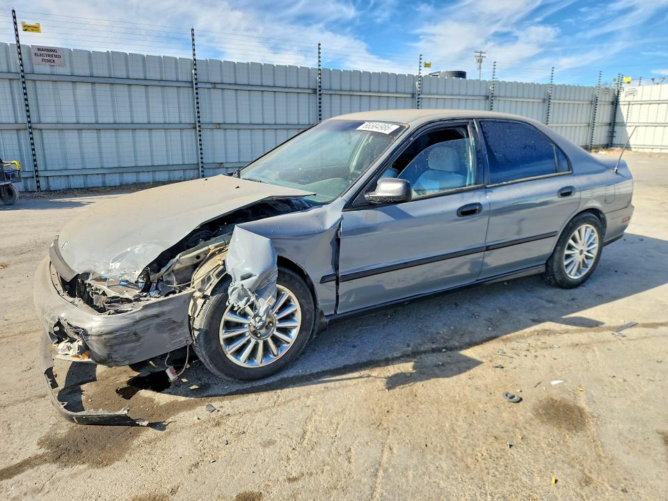 HONDA ACCORD 1995 with VIN 1HGCD5524SA133478 - Photo from auction