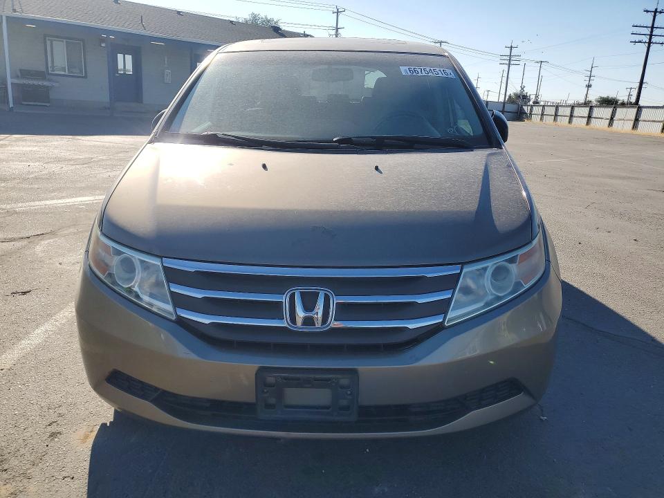 Photo 5 from auction – 2011 HONDA ODYSSEY with VIN 5FNRL5H63BB052862