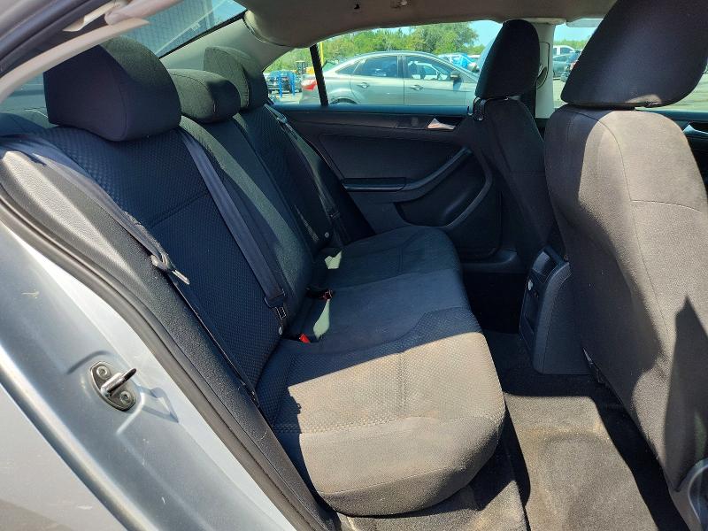 Photo 10 from auction – 2014 VOLKSWAGEN JETTA with VIN 3VW2K7AJ8EM234584