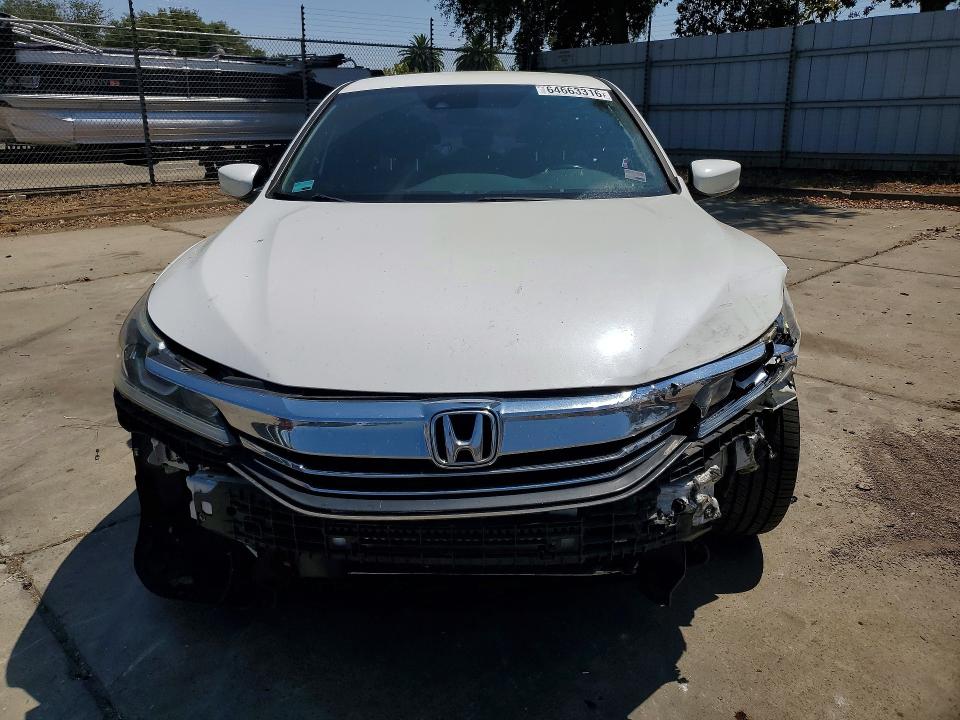 Photo 5 from auction – 2017 HONDA ACCORD with VIN 1HGCR2F64HA073406