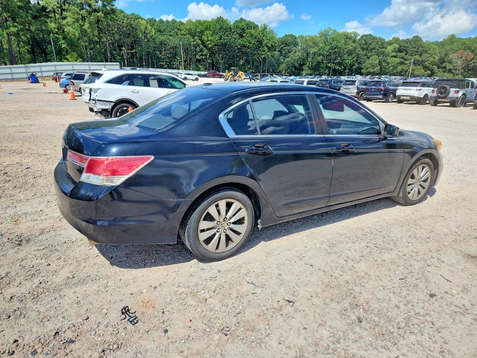 Photo 3 from auction – 2012 HONDA ACCORD with VIN 1HGCP2F87CA223086