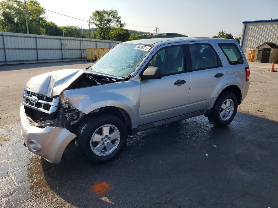 FORD ESCAPE 2011 with VIN 1FMCU0C75BKC21882 - Photo from auction