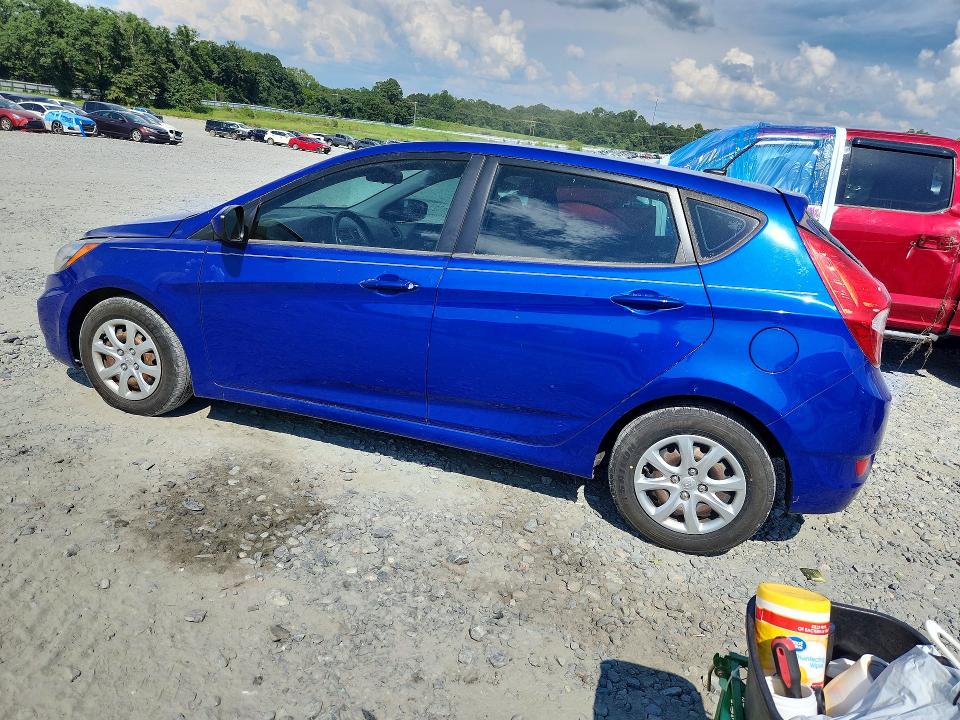 Photo 2 from auction – 2013 HYUNDAI ACCENT with VIN KMHCT5AE6DU084184