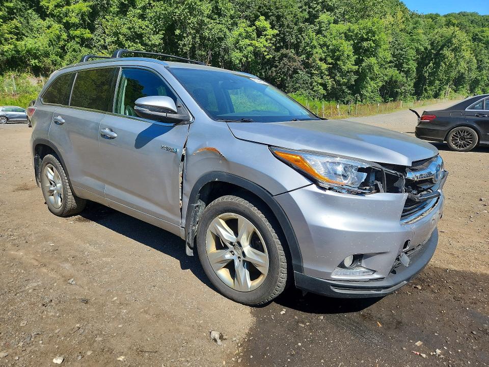 Photo 4 from auction – 2015 TOYOTA HIGHLANDER HYBRID with VIN 5TDDCRFH0FS008146