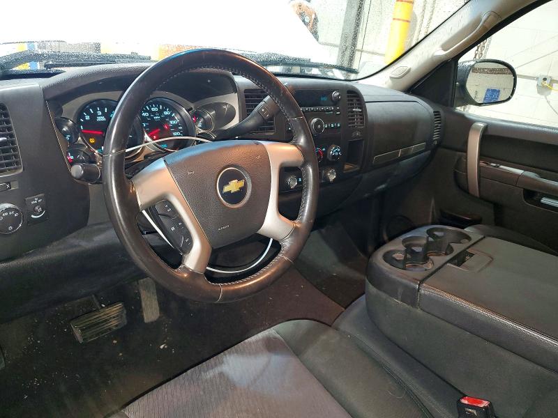 Photo 8 from auction – 2010 CHEVROLET SILVERADO with VIN 1GCPKSE09AZ271116