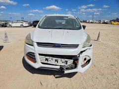 صورة رقم 5 من المزاد - 2016 FORD ESCAPE مع VIN 1FMCU0F71GUB36920