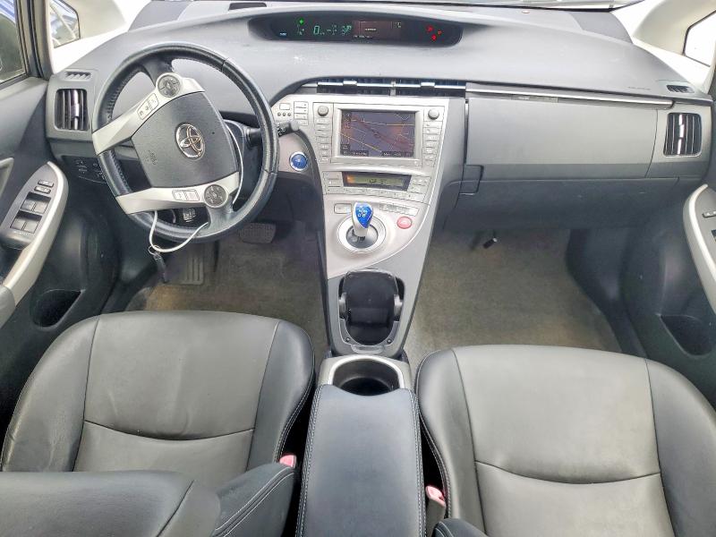 Photo 8 from auction – 2013 TOYOTA PRIUS with VIN JTDKN3DU3D5549967