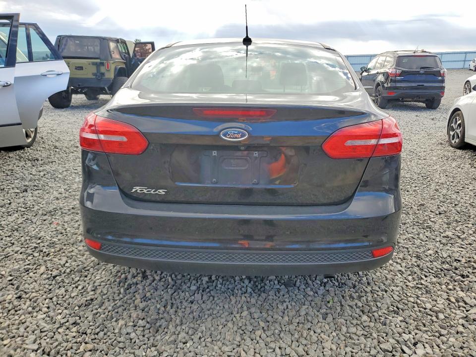 Photo 6 from auction – 2016 FORD FOCUS with VIN 1FADP3E2XGL247307