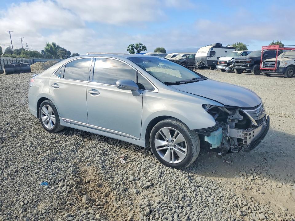 Photo 4 from auction – 2010 LEXUS HS with VIN JTHBB1BA0A2035561