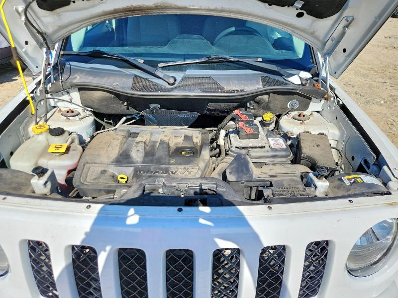 Снимка 12 от търг – 2016 JEEP PATRIOT с VIN 1C4NJPBBXGD732620