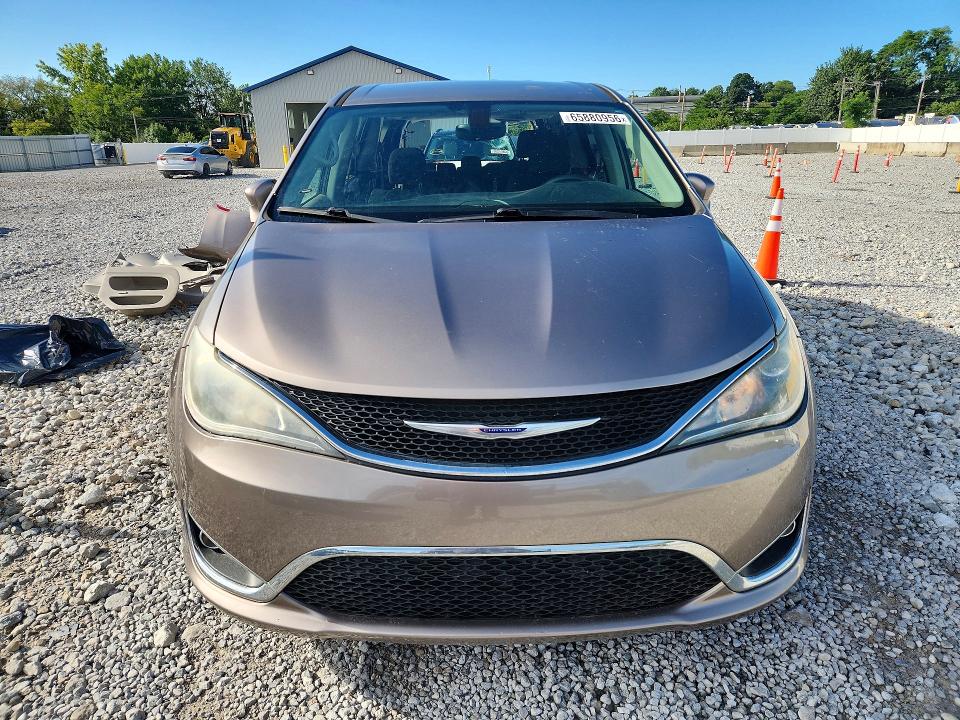 Photo 5 from auction – 2018 CHRYSLER PACIFICA with VIN 2C4RC1FGXJR256923