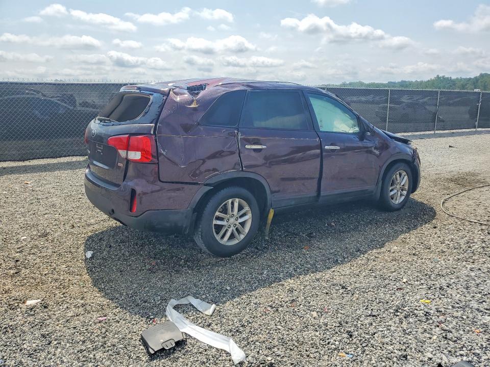 Photo 3 from auction – 2015 KIA SORENTO with VIN 5XYKT3A64FG633088