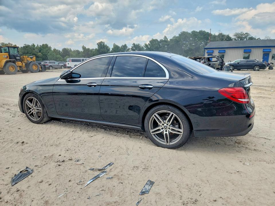 Photo 2 from auction – 2018 MERCEDES-BENZ E with VIN WDDZF4JB2JA296802