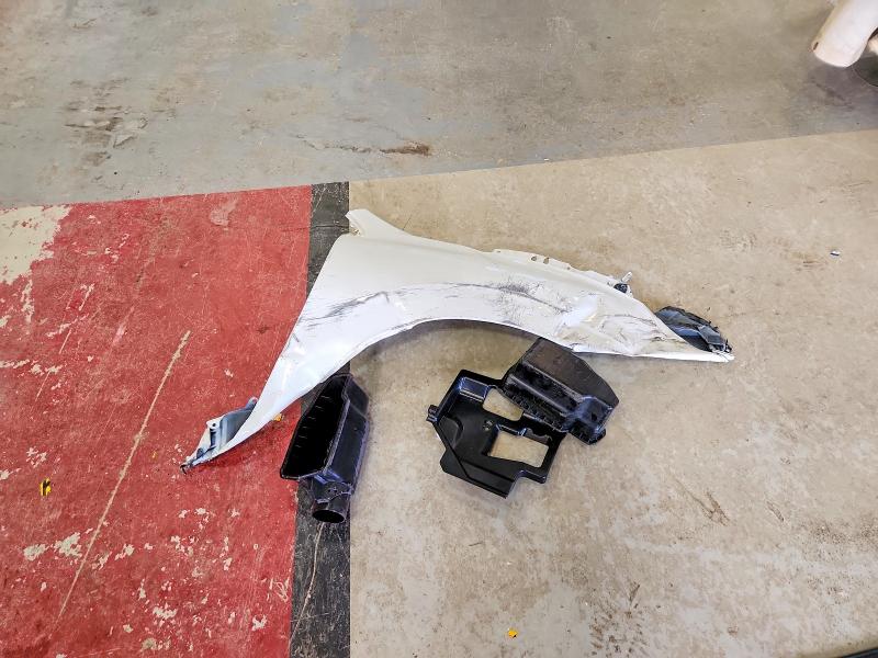 Photo 12 from auction – 2023 SUBARU LEGACY with VIN 4S3BWAF61P3009095