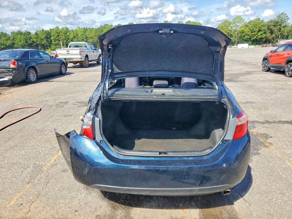 Photo 6 from auction – 2018 TOYOTA COROLLA with VIN 5YFBURHE6JP777792