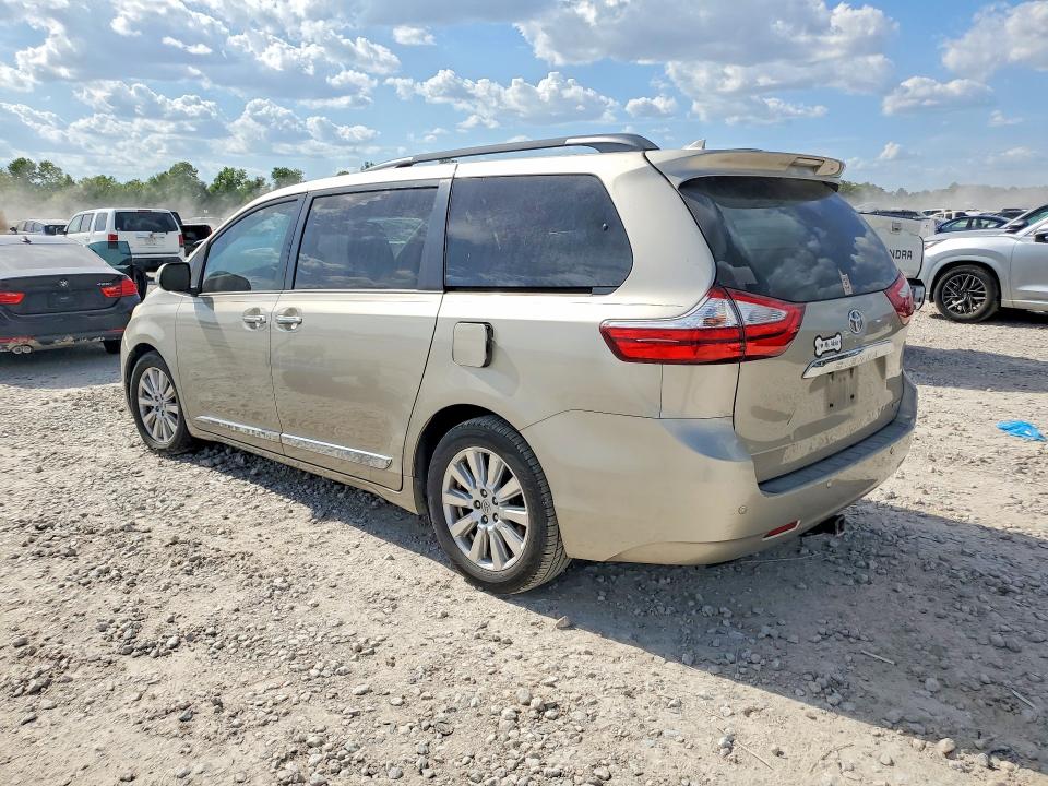 Photo 2 from auction – 2017 TOYOTA SIENNA with VIN 5TDYZ3DC9HS843279