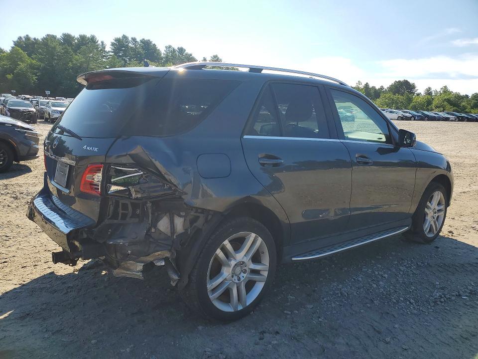 Photo 3 from auction – 2015 MERCEDES-BENZ ML with VIN 4JGDA5HB2FA477397