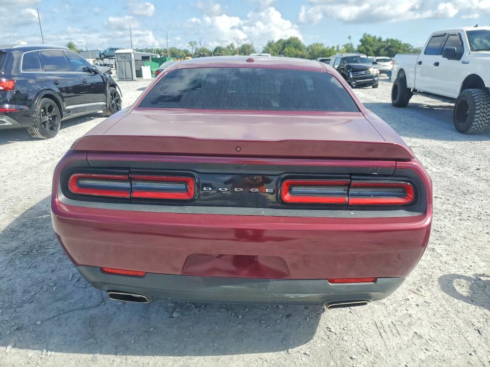 Photo 6 from auction – 2018 DODGE CHALLENGER with VIN 2C3CDZAG5JH325245