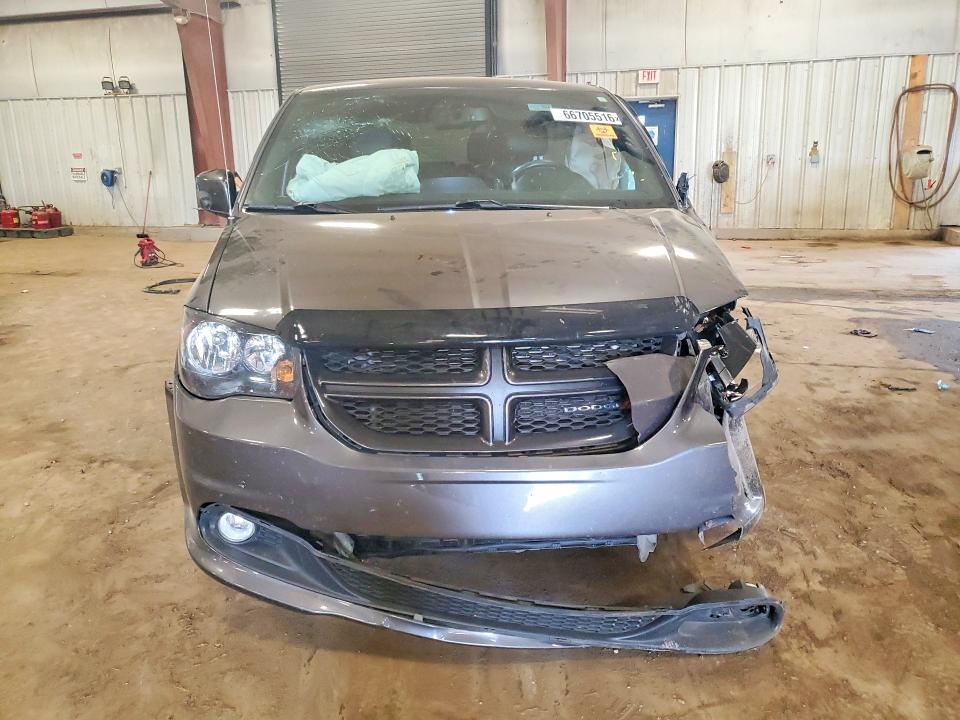 Photo 5 from auction – 2017 DODGE GRAND CARAVAN with VIN 2C4RDGEG2HR615855