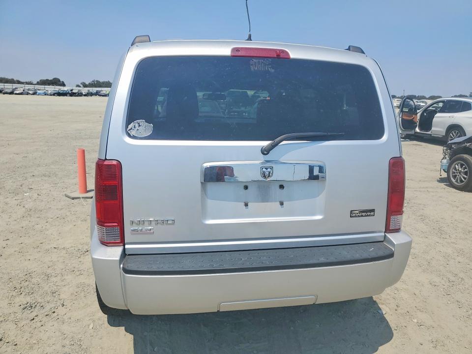 Photo 6 from auction – 2008 DODGE NITRO with VIN 1D8GT58K68W127421