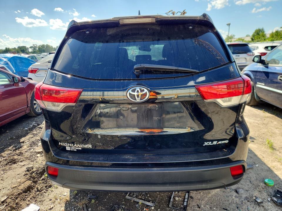 Photo 6 from auction – 2019 TOYOTA HIGHLANDER with VIN 5TDJZRFH3KS569954