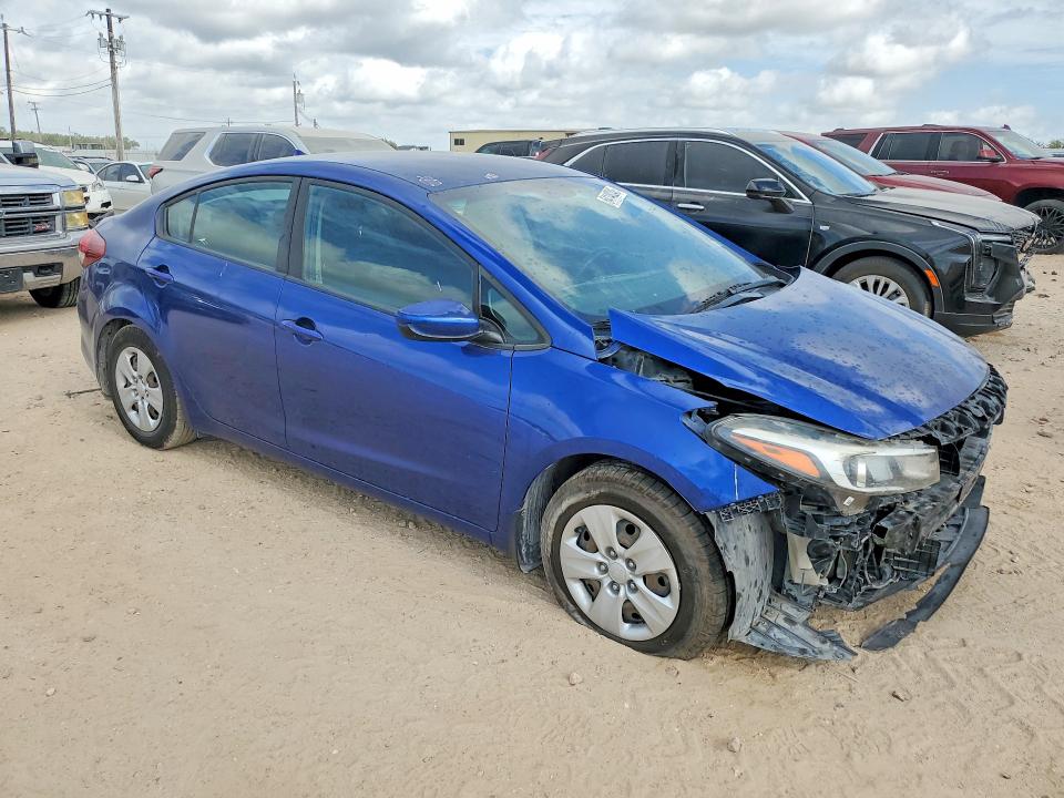 صورة رقم 4 من المزاد - 2017 KIA FORTE مع VIN 3KPFK4A70HE113988