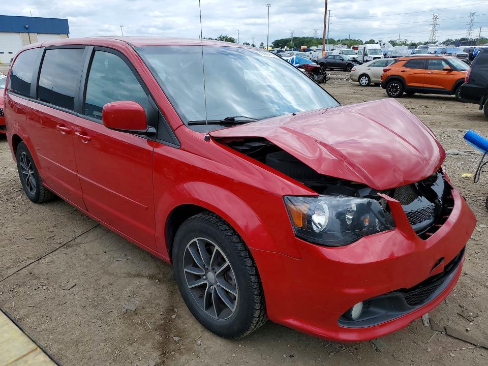 Photo 4 from auction – 2015 DODGE GRAND CARAVAN with VIN 2C4RDGCG4FR731848