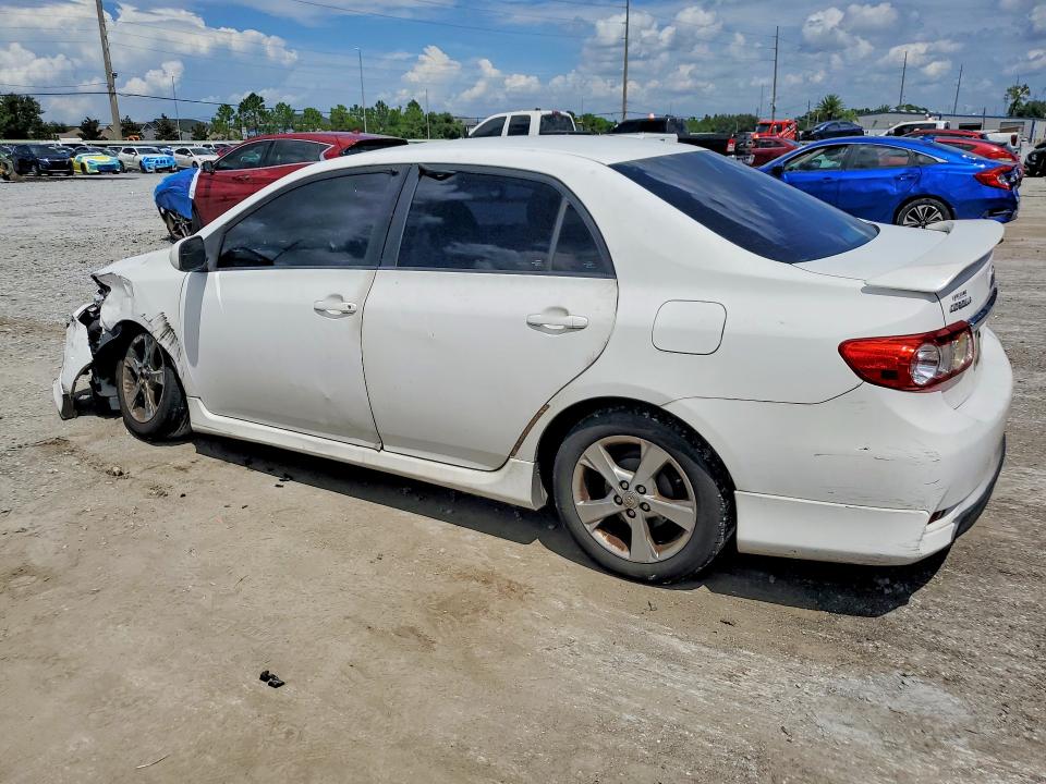 Photo 2 from auction – 2011 TOYOTA COROLLA with VIN 2T1BU4EE9BC595562