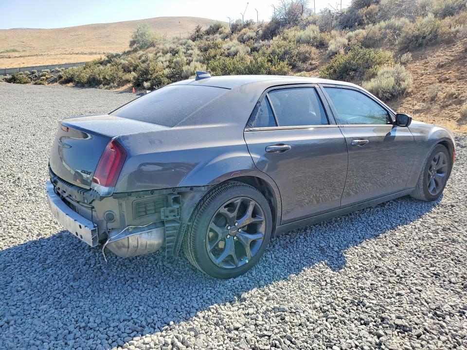 Photo 3 from auction – 2021 CHRYSLER 300 with VIN 2C3CCAAG0MH566977