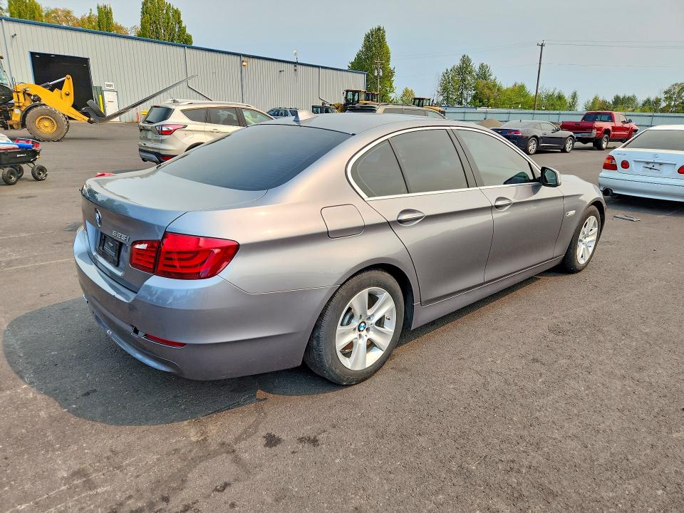 Photo 3 from auction – 2013 BMW 528 with VIN WBAXG5C5XDD228842