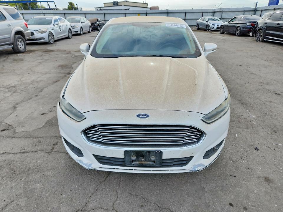 Photo 5 from auction – 2016 FORD FUSION with VIN 3FA6P0PU5GR235928