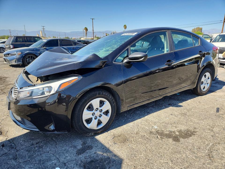 KIA FORTE 2018 with VIN 3KPFK4A72JE242305 - Photo from auction