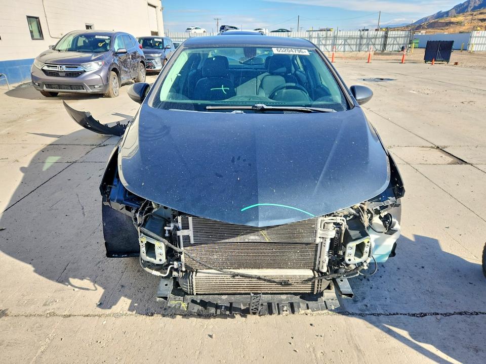 Photo 5 from auction – 2017 CHEVROLET CRUZE with VIN 1G1BE5SM3H7145827